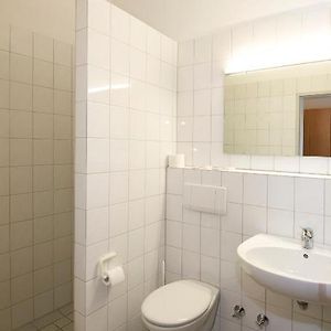 Zimmer mit zwei Einzelbetten